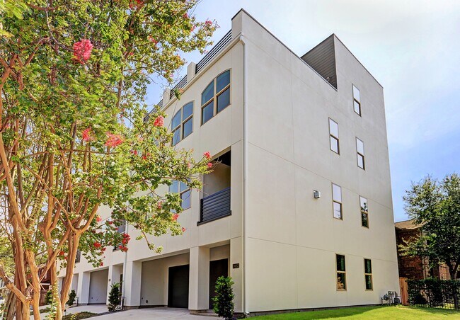 Foto del edificio - 1402 Eberhard St