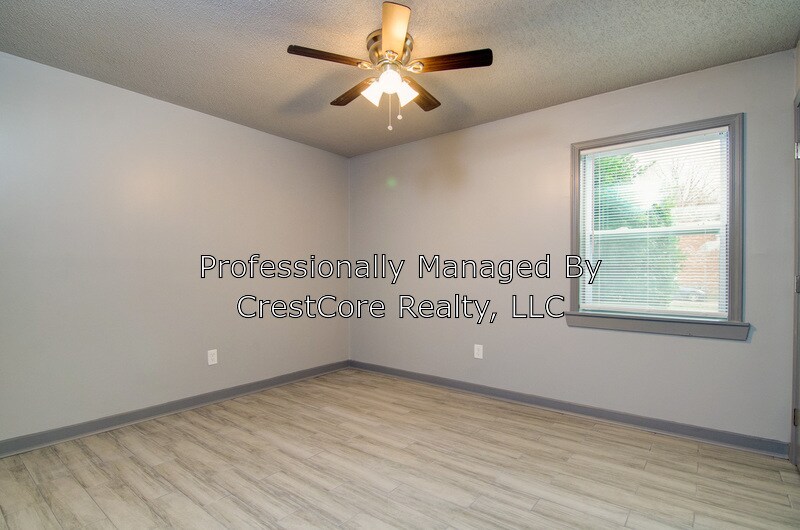 4460 Powell Ave Unit Apt 8, Memphis, TN 38122 Condo for Rent in