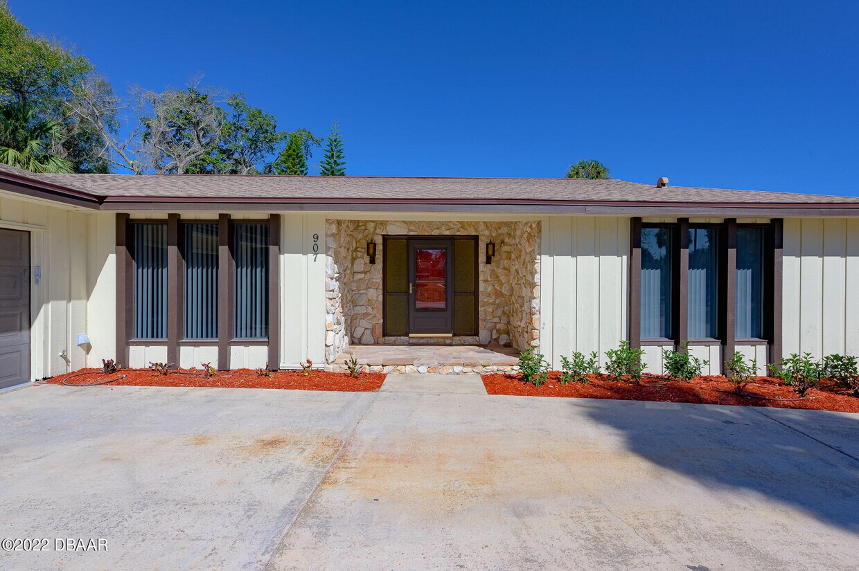 Foto principal - 907 Quail Run