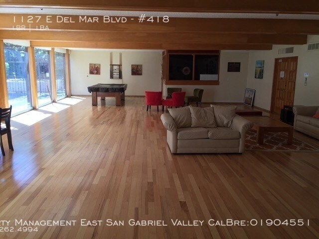 Foto del edificio - 1127 E Del Mar Blvd