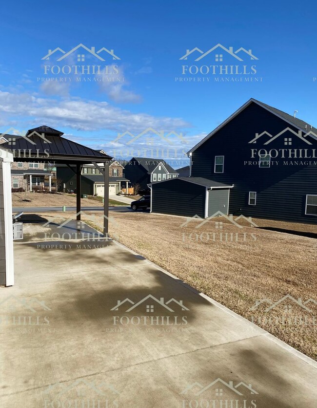 Building Photo - Luxurious 4BR/2.5BA Home with Open Floor P...