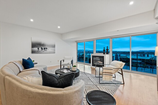 Foto del edificio - 13600 MARINA POINTE Dr