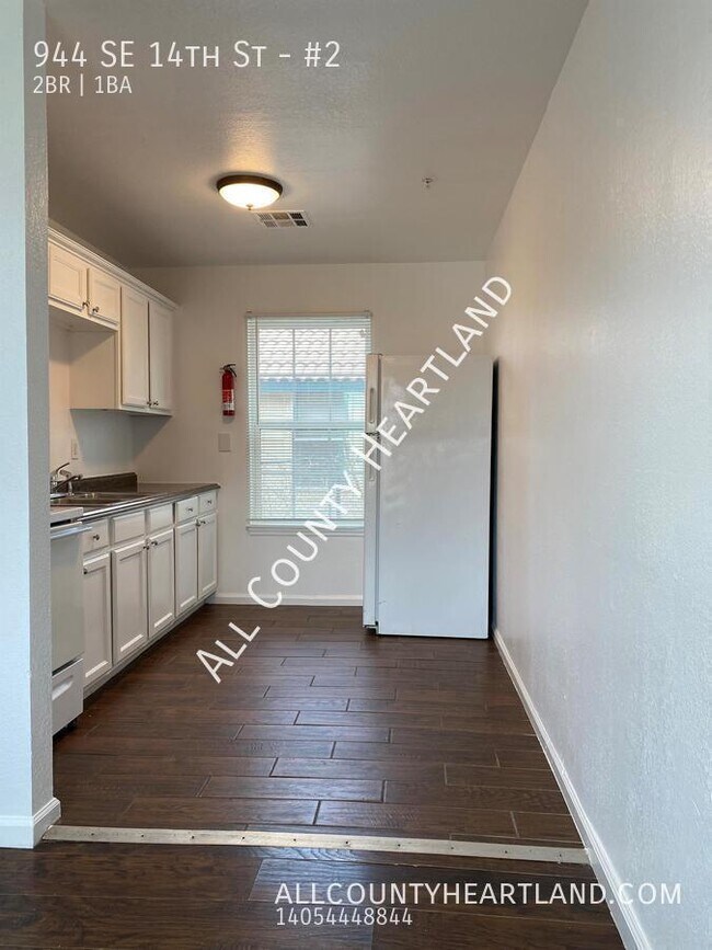 Foto del edificio - 944 SE 14th St