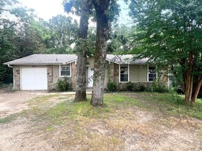 Building Photo - 809 Nicole Dr