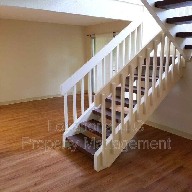 Foto del edificio - 46-318-318 Haiku Rd