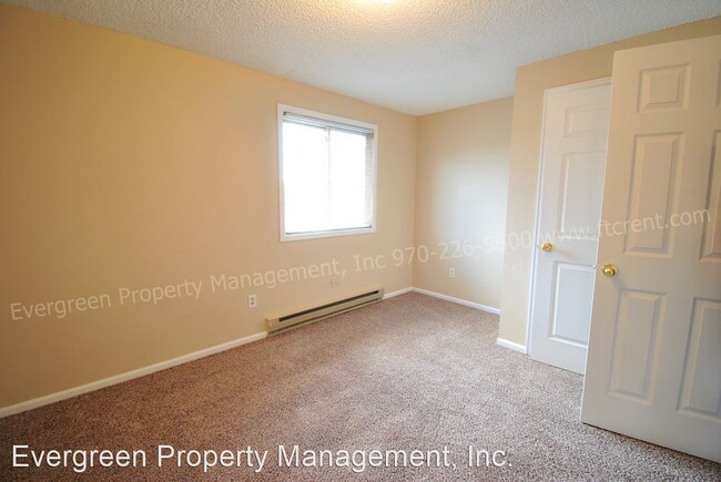 Building Photo - 4881-4887 Basswood Dr