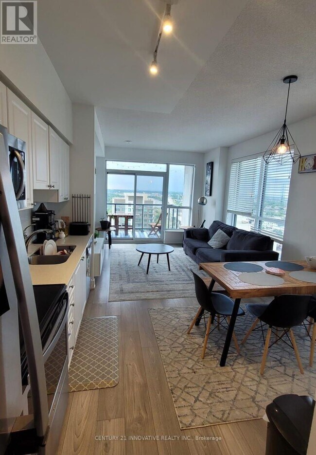 Photo du bâtiment - 1255 Bayly St