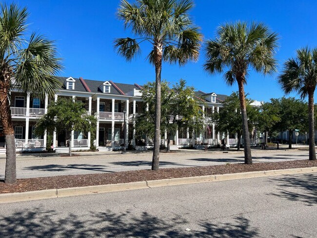 Foto del edificio - Market Common, 2 Bedroom, 2.5 Bath Town Ho...