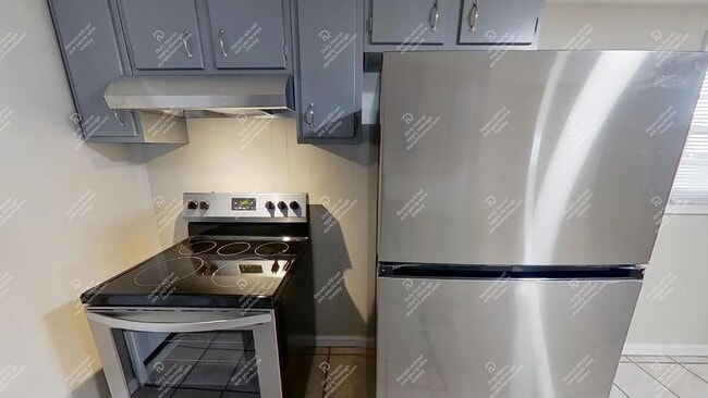 Building Photo - 4808 NE 47th St