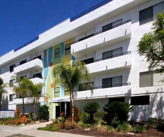 Building Photo - 12747 Riverside Dr