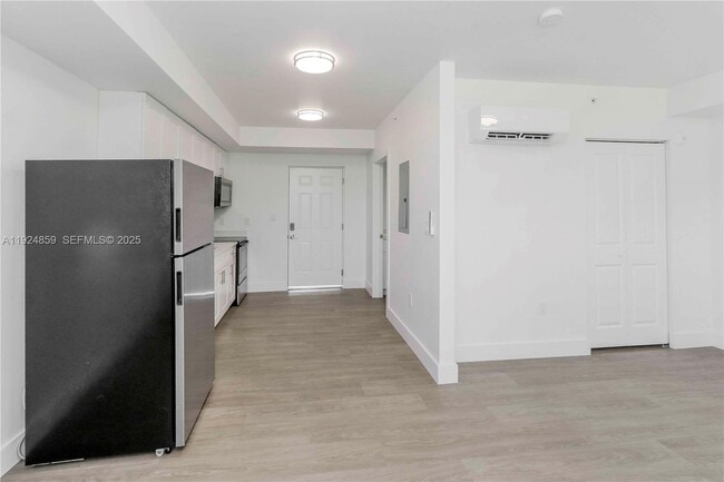 Foto del edificio - 1620 NW 18th St