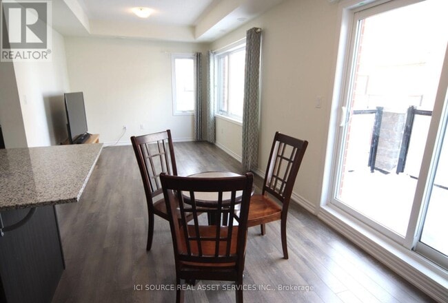 Building Photo - 250 Lagerfeld Dr