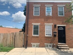 Building Photo - 434 Salem Ave