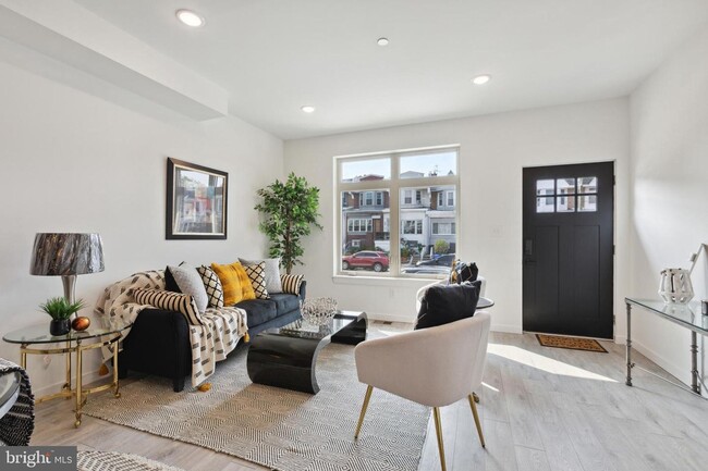 5633 Warrington- New Construction 3 Bedroo... - 5633 Warrington- New Construction 3 Bedroo... Townhome