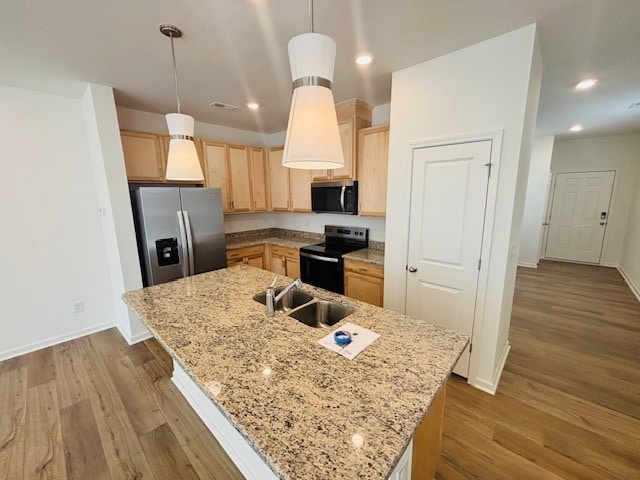 Building Photo - 10615 Brookside Reserve Rd