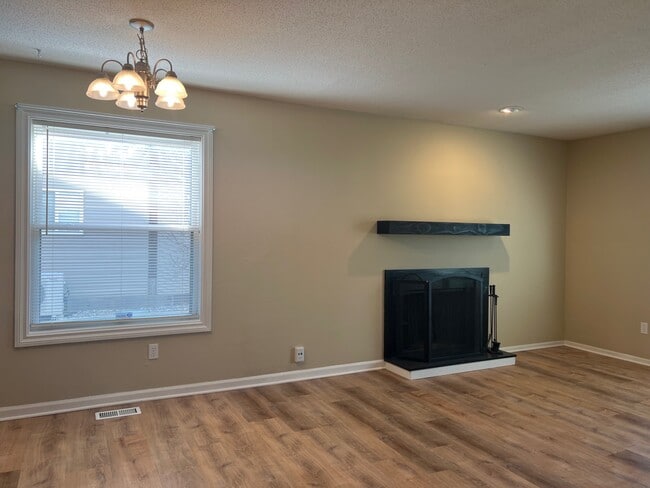 Building Photo - 5804 Ryewyck Dr