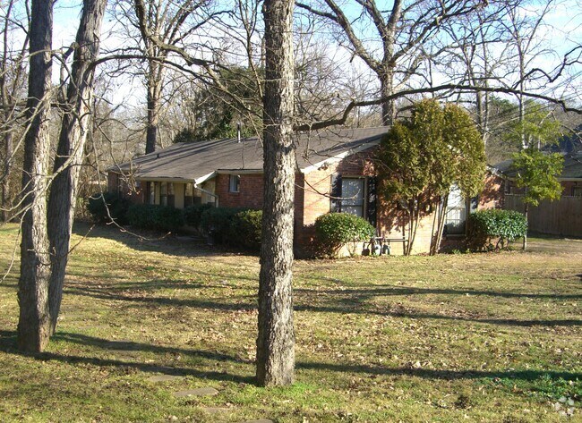 Building Photo - 4002 Auburn Ln