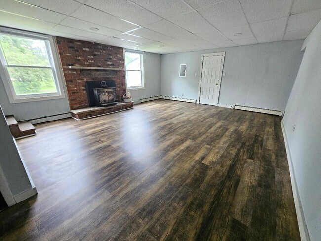 Foto del edificio - 634 Oakland Valley Rd