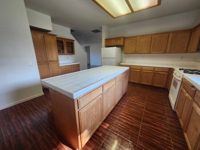 Foto del edificio - 3947 S Oak View St