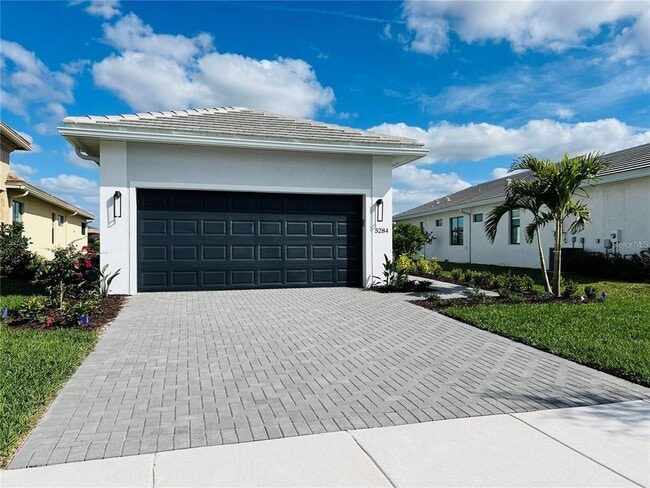 Foto del edificio - 5284 Barnett Cir