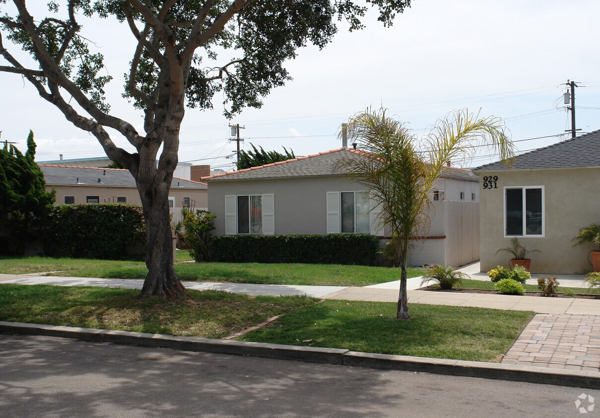 Building Photo - Ocean Breeze Apartments