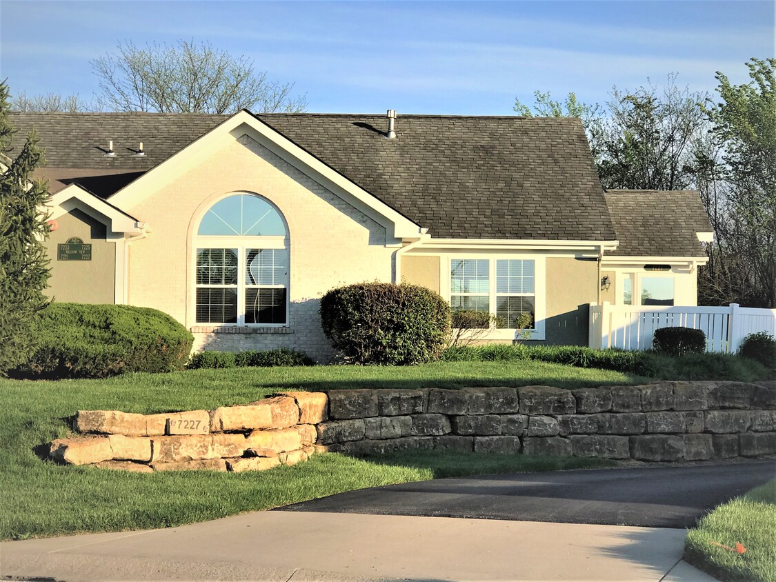 View of Front - 7227 Meadow View St