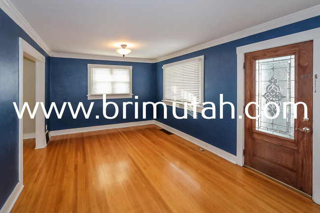 Building Photo - 1354 E Gilmer Dr
