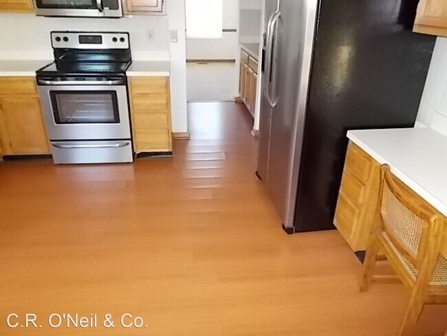 Building Photo - 4 br, 2.5 bath House - 604 Ridenour Road