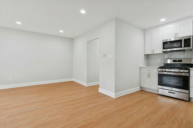 Foto del edificio - 527 Homestead Rd