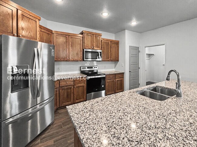 Foto del edificio - 2208 Hornbeam St