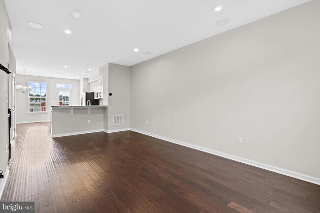 Building Photo - 1207 Trenton Pl SE