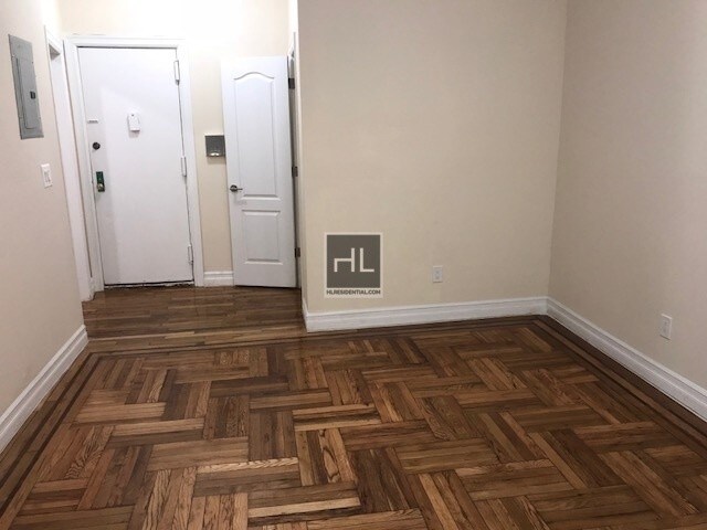 Foto del edificio - 20 E 18th St