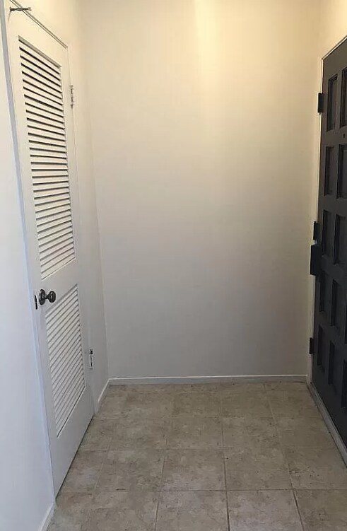 Foto del edificio - 6024 N Maroa Ave