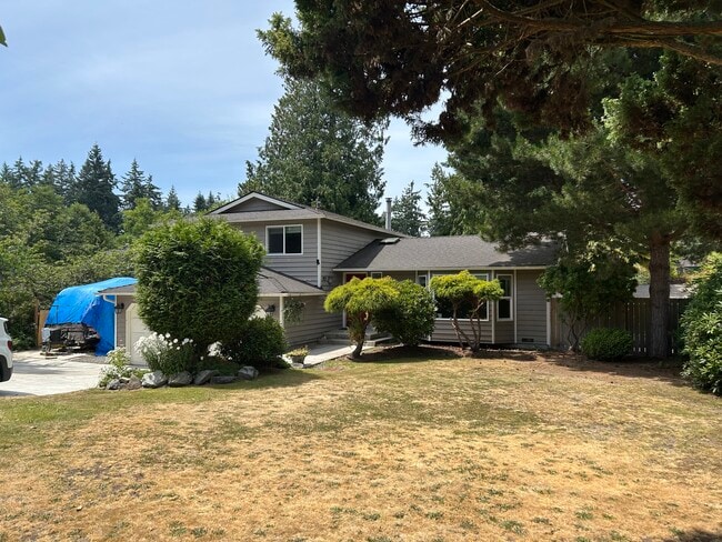 Building Photo - 8806 52nd Pl W