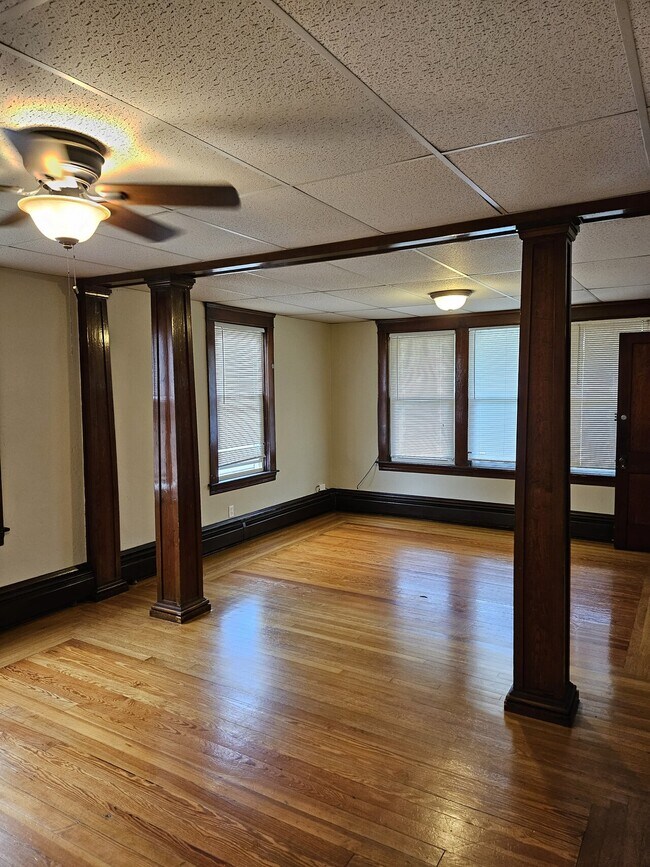 Building Photo - 151 PULLEN