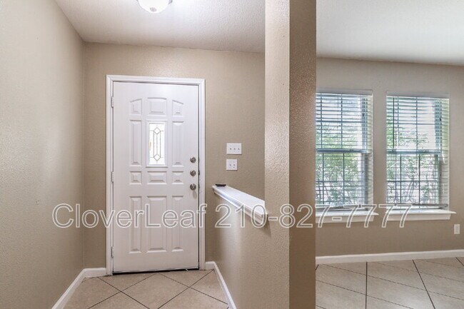 Foto del edificio - 4011 Bulverde Pkwy