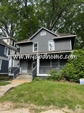 Building Photo - 3006 Thompson Ave