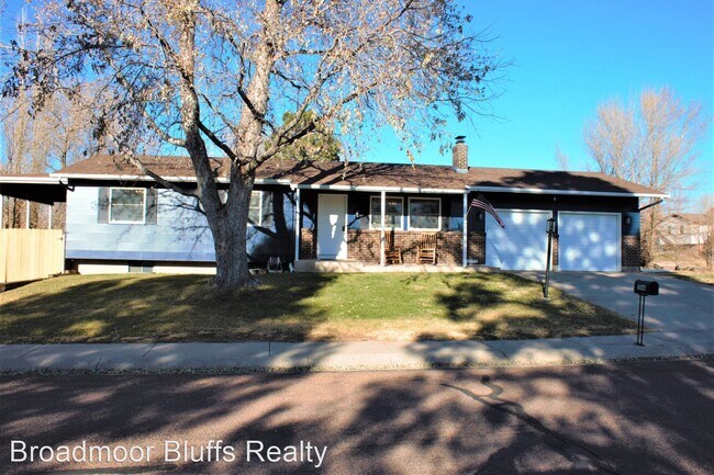 Building Photo - 4 br, 3 bath House - 5060 Manzana Drive