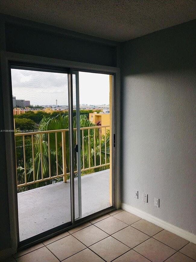 Foto del edificio - 801 NW 47th Ave
