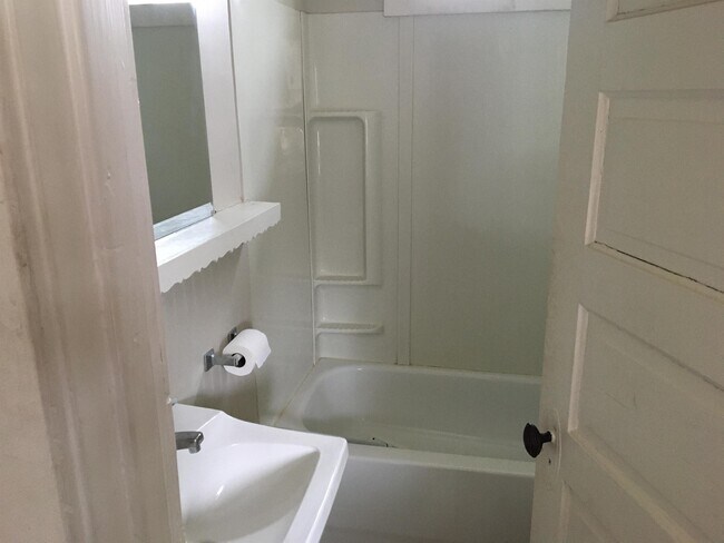 Foto del edificio - 204 W 21st St