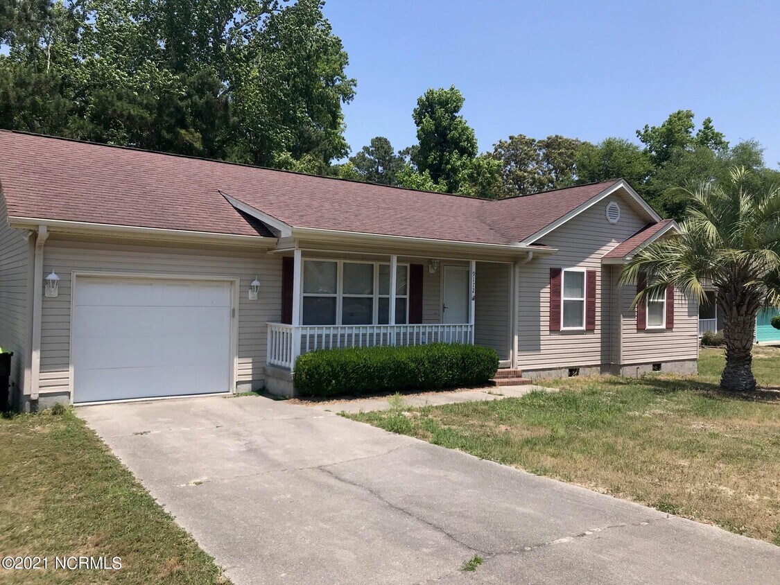 9172 Landing Dr SW, Calabash, NC 28467 House Rental in Calabash, NC