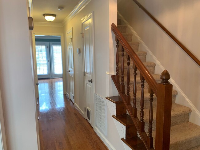 Building Photo - 2 Bed | 2.5 Bath North Raleigh Townhome!