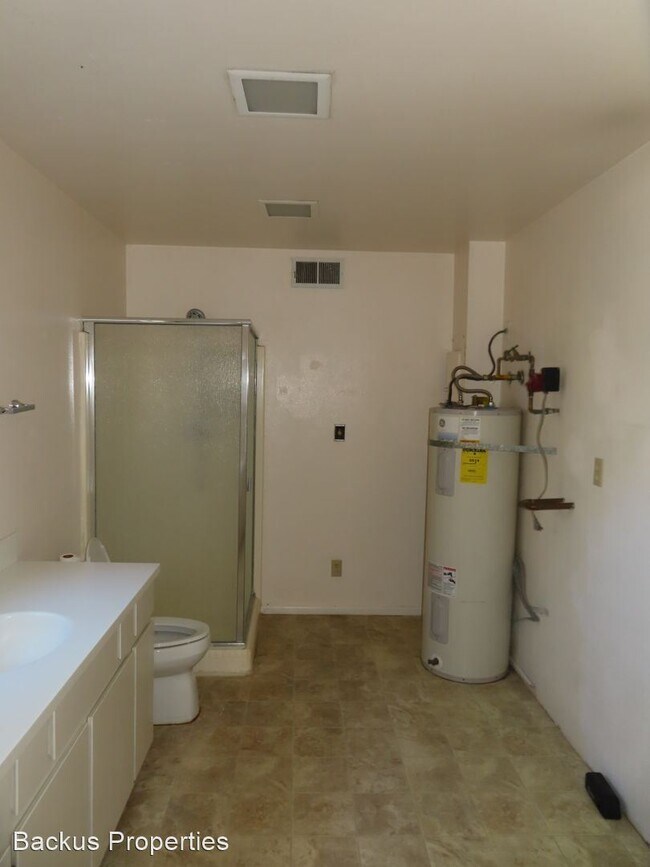 Building Photo - 2 br, 3 bath House - 435 Corral De Tierra Rd.