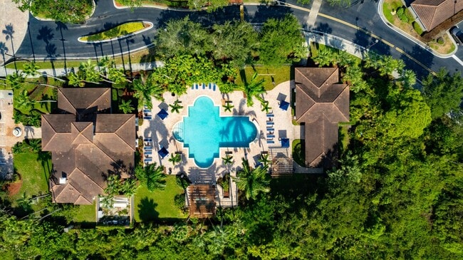Building Photo - Heritage Bay