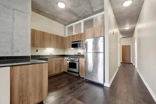 Foto del edificio - 235 W Van Buren St