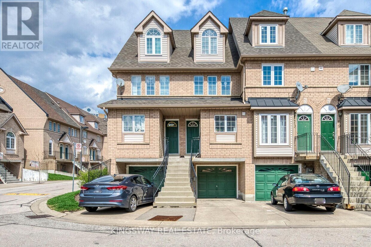 Primary Photo - 80-80 Strathaven Dr