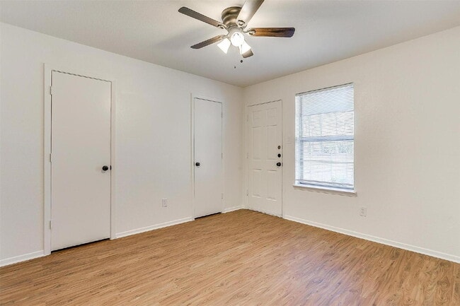 Building Photo - 2 Bed Duplex in Fairmount!