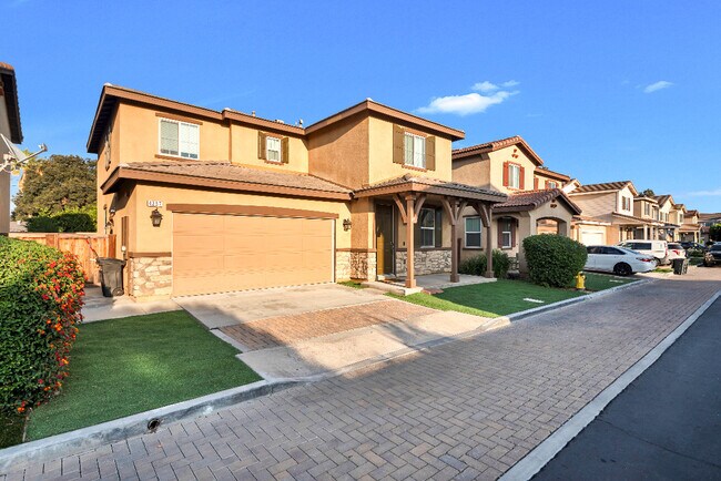 Foto del edificio - 4367 Amanecer Dr