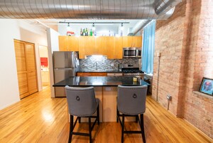 Foto principal - 420 S Clinton St