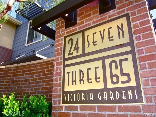 Primary Photo - 12422 Benton Dr